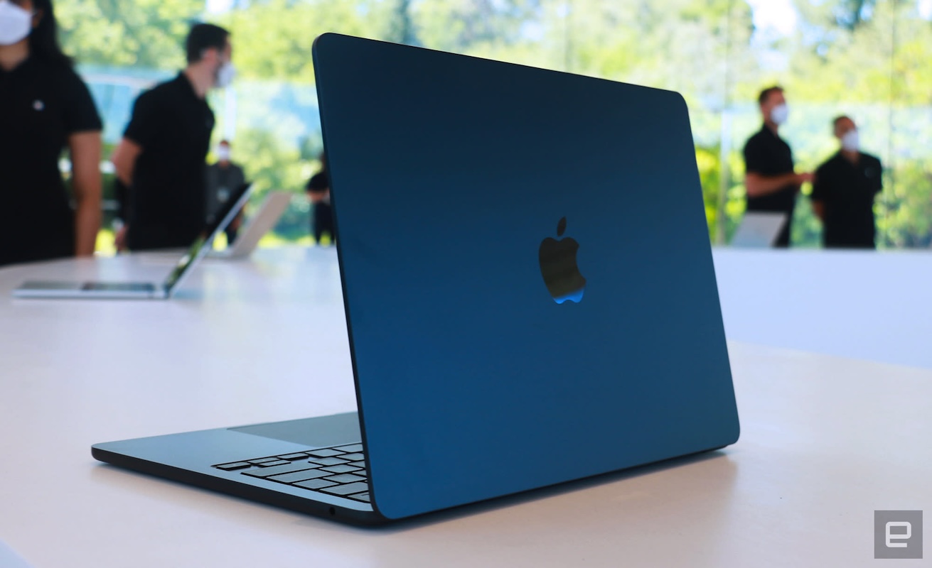 Появились первые обзоры нового MacBook Air