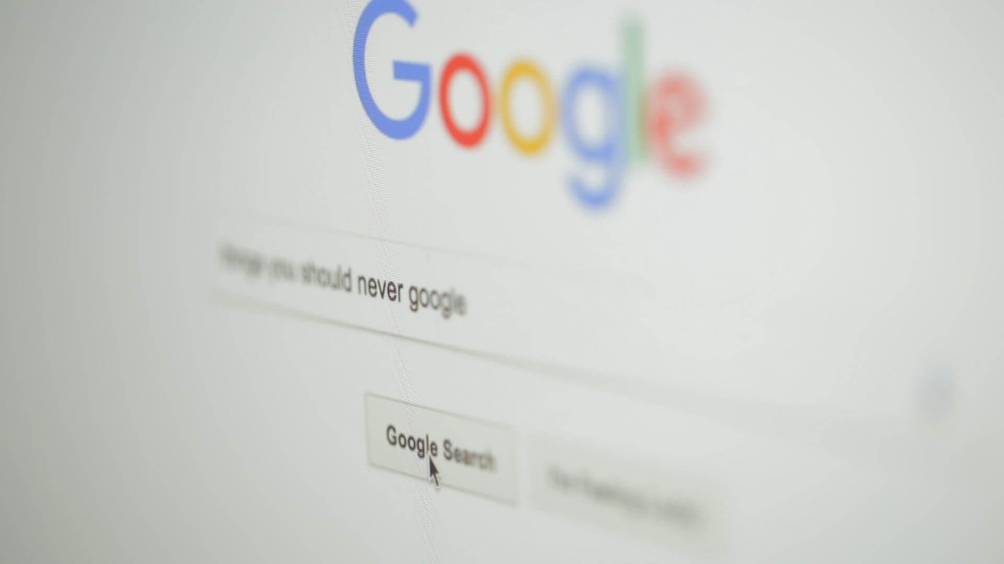 Умный поиск Google поймали на ошибке