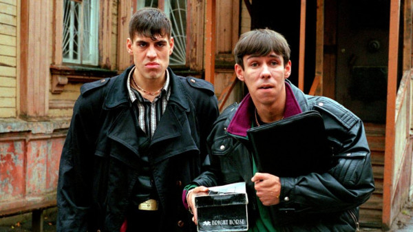 Если спросят &ndash; не знаешь меня, скажи: самые стильные криминальные авторитеты в кино