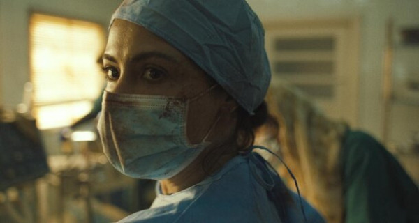 &laquo;Я был незнакомцем&raquo;: Рецензия Киноафиши