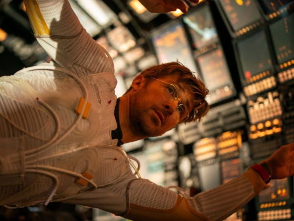 За что критики хвалят сай-фай «Проект «Конец света» с Райаном Гослингом и прочат ему славу хита 2026 года За что критики хвалят сай-фай «Проект «Конец света» с Райаном Гослингом и прочат ему славу хита 2026 года