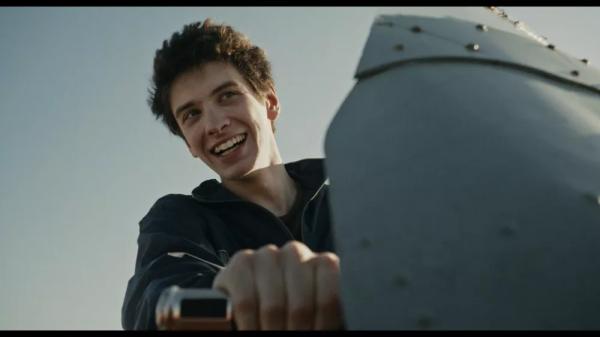 Анонс премьеры с Марком Эйдельштейном и финал "Ночного администратора" с Томом Хиддлстоном: кинодайджест месяца
Анонс премьеры с Марком Эйдельштейном и финал "Ночного администратора" с Томом Хиддлстоном: кинодайджест месяца