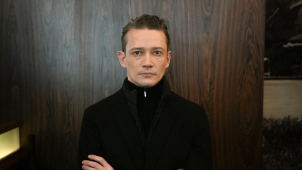 Сильно пил, работал грузчиком и женился на девушке на 16 лет младше: как живет Сергей Гилев