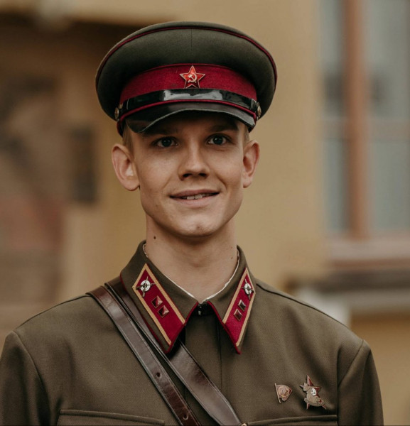 10 фильмов и сериалов о настоящих мужчинах, которые хочется пересматривать вновь и вновь