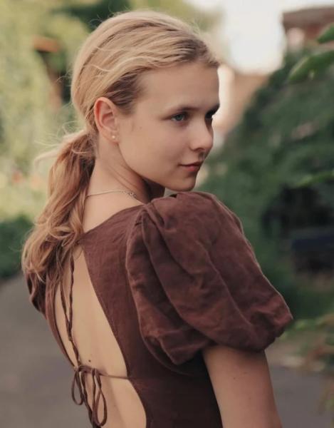 Балерина из Коломны: что известно о 21-летней жене Бероева Анне Панкратовой Балерина из Коломны: что известно о 21-летней жене Бероева Анне Панкратовой