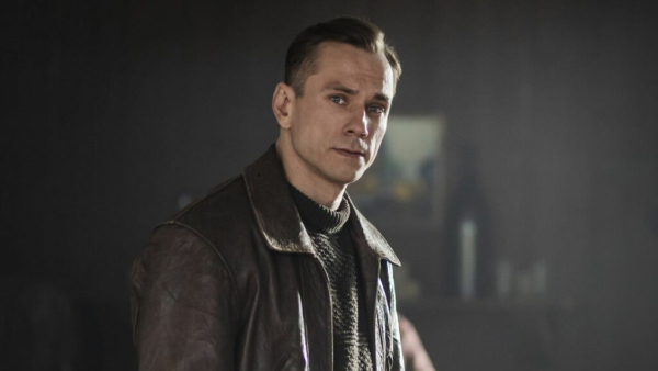 Окончил ПТУ, работал на заводе, похоронил близкого человека: испытания Александра Горбатова Окончил ПТУ, работал на заводе, похоронил близкого человека: испытания Александра Горбатова