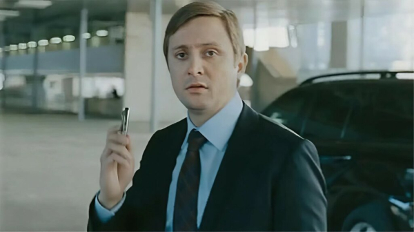 Обида на отца Никиту Михалкова, две жены, четверо детей и внук: как живет Артем Михалков