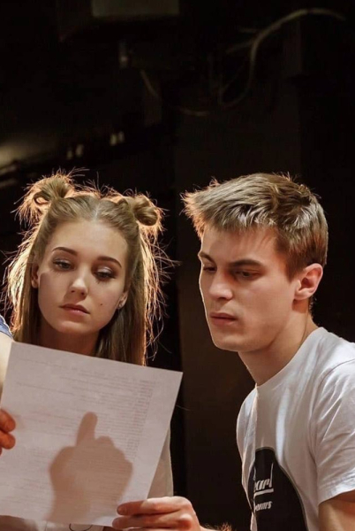 Бедное детство, обида на родителей и скандальный развод с Гариком Харламовым: как живет Кристина Асмус