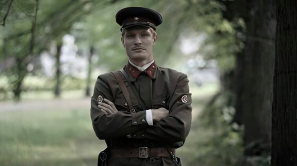 Как живет рослый красавец Кирилл Зайцев: Бросил море, был на родах жены, разбил не одно сердце Как живет рослый красавец Кирилл Зайцев: Бросил море, был на родах жены, разбил не одно сердце