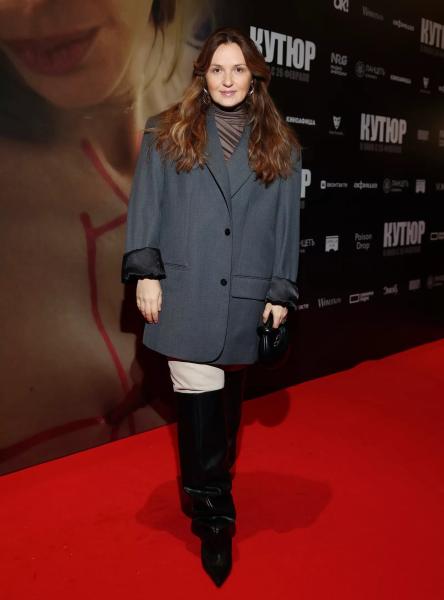 
                Афиша серьезных кинопремьер: Рассел Кроу, Анджелина Джоли, Катрин Денев, Стинг и Барбра Стрейзанд             